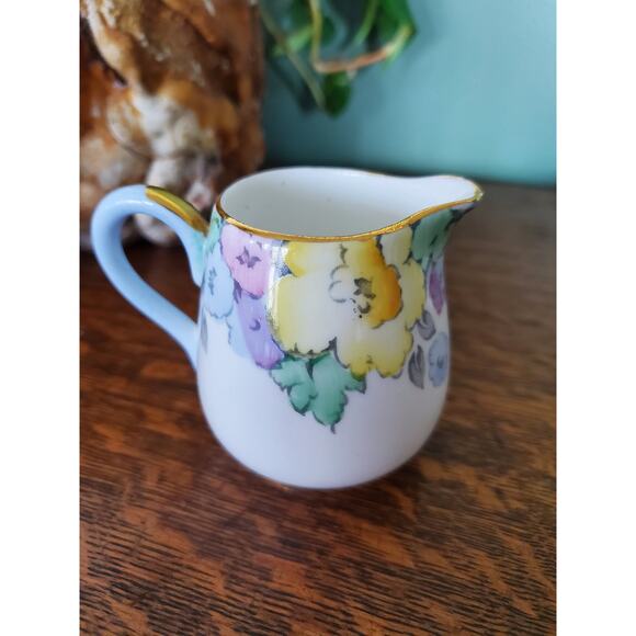 Vtg Crown Staffordshire Fine Bone China Mini Floral Creamer 22k gold - Picture 1 of 5